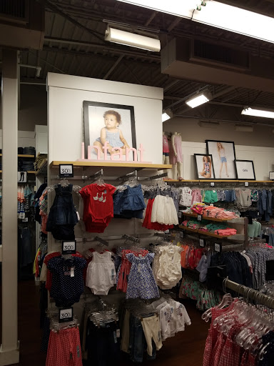 Clothing Store «Gap Outlet», reviews and photos, 537 Monmouth Rd, Jackson, NJ 08527, USA