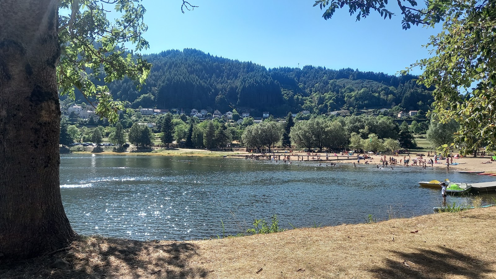 Plage du Lac de Saint Martial'in fotoğrafı çok temiz temizlik seviyesi ile