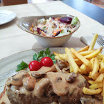 Photo n°1 de l'avis de Natascha.r fait le 16/07/2023 à 13:57 sur le  Hotel Restaurant Doppeladler à Rees