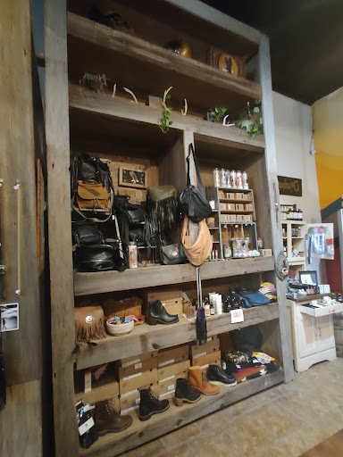 Boutique «Tarnish», reviews and photos, 2024 W Chicago Ave, Chicago, IL 60622, USA