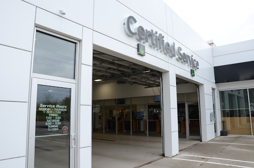 Used Car Dealer «Billion Auto - Buick GMC of Des Moines», reviews and photos, 9060 Hickman Rd, Clive, IA 50325, USA