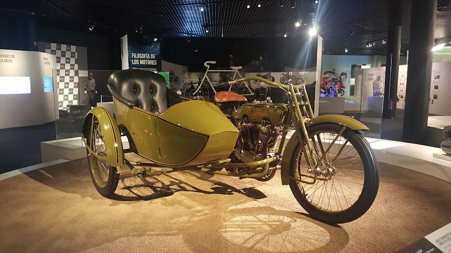 MuNCyT (Museo Nacional de Ciencia y Tecnología)