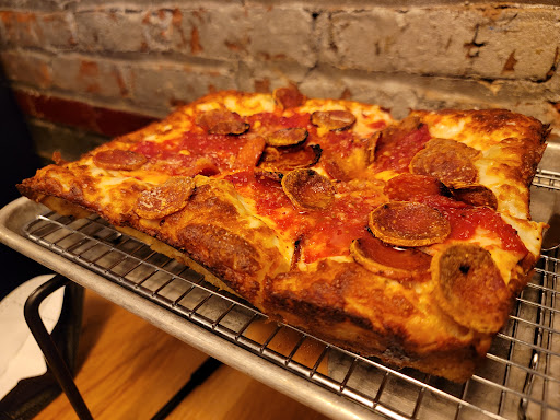 Emmy Squared Pizza: Old Town - Alexandria, Virginia