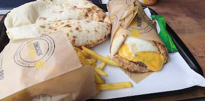Chicken Street Saint-Denis Naan & Fried Chicken à Saint-Denis