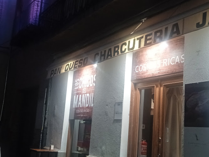 LOS CHICOS DEL MANDIL