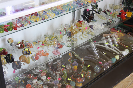 Tobacco Shop «Amsterdam Smoke Shop», reviews and photos, 510 W Court St, Seguin, TX 78155, USA