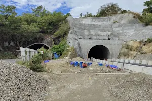 SFEX Twin Tunnels image