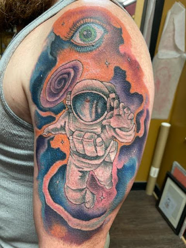 Tattoo Shop «SHOGUN TATTOO», reviews and photos, 326 S Broadway, Salem, NH 03079, USA