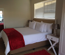 Sandbaai Cottages photo