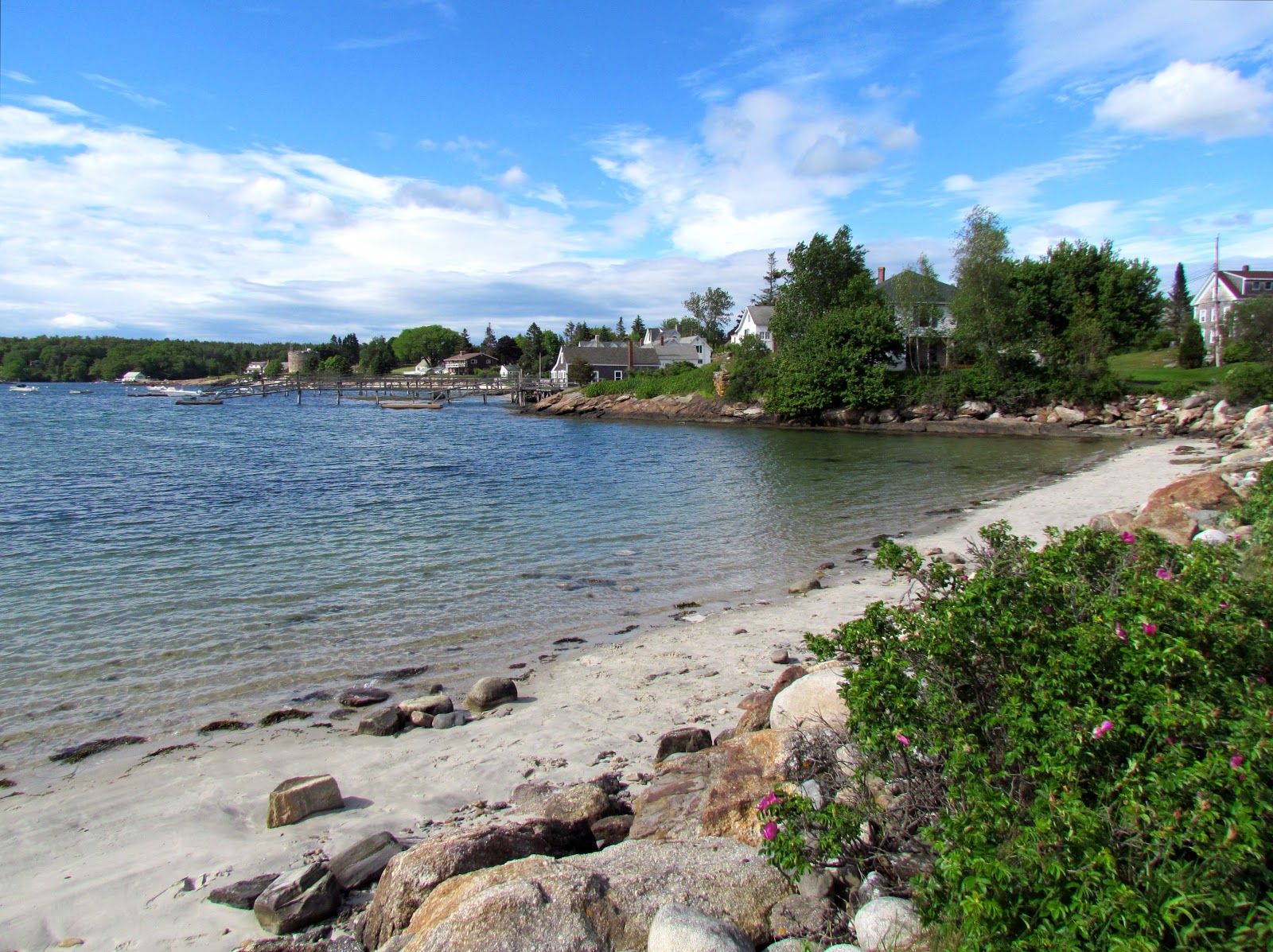 Pemaquid beach'in fotoğrafı geniş bir kıyı şeridi ile birlikte