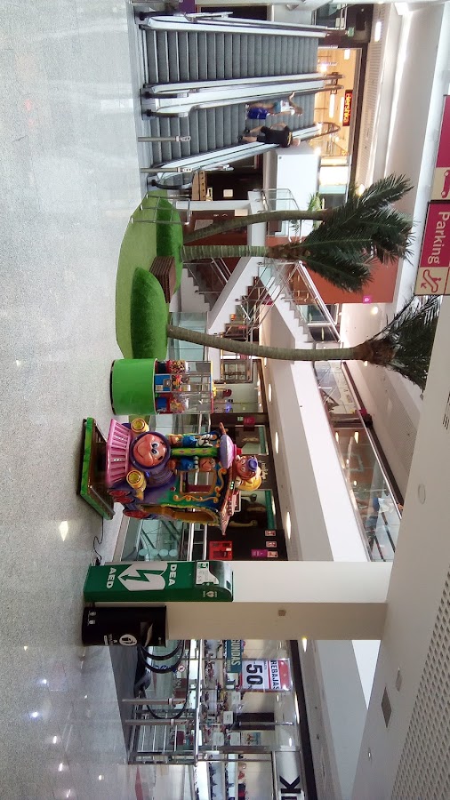 Centro Comercial Vega Plaza