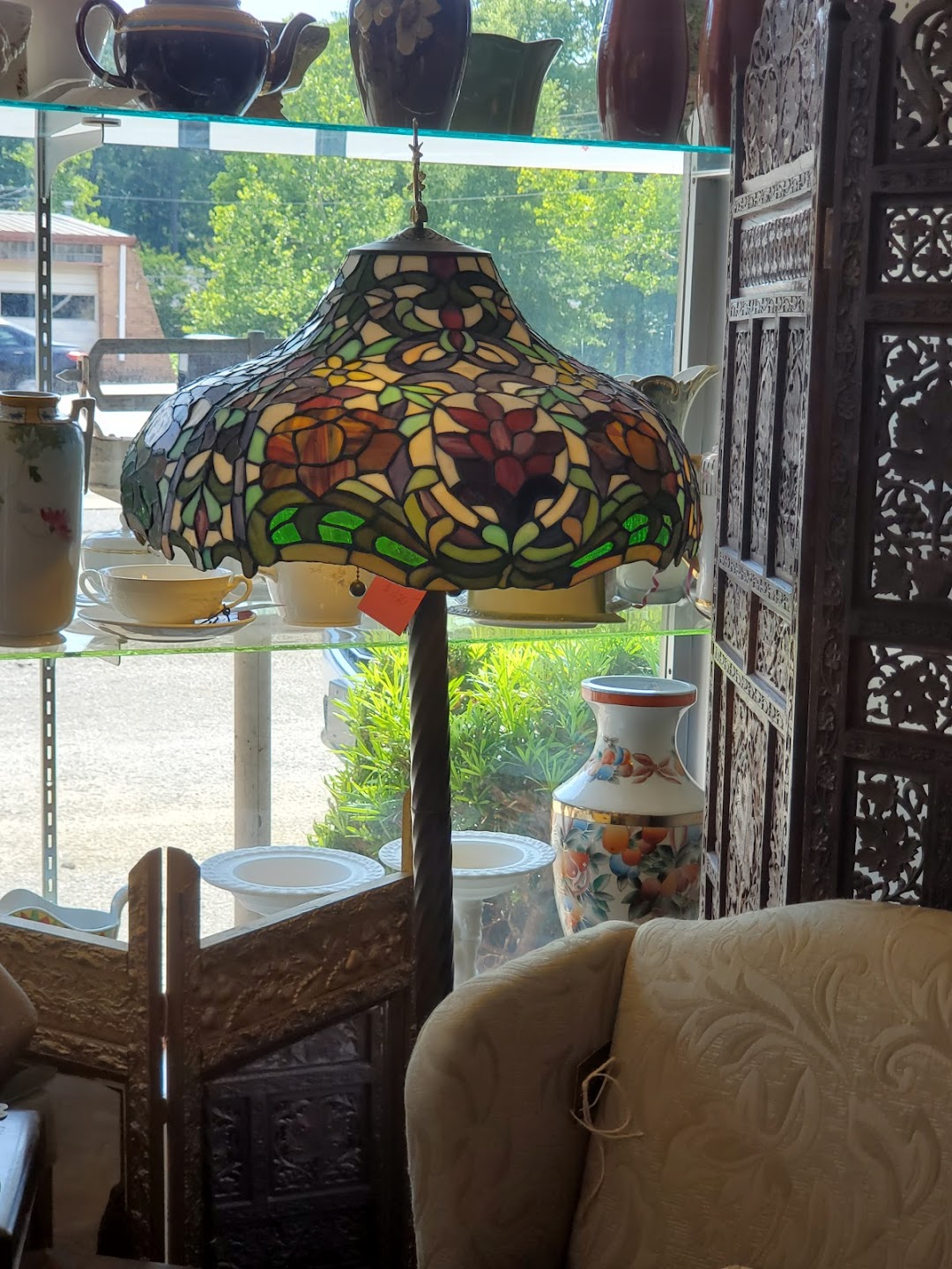 Rainbo Antiques & Interiors