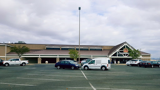 Grocery Store «Beale Commissary», reviews and photos, 17601 25th St, Beale AFB, CA 95903, USA