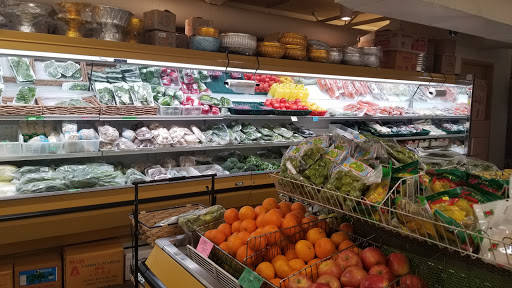Asian Grocery Store «Lily Market», reviews and photos, 11001 NE Halsey St, Portland, OR 97220, USA