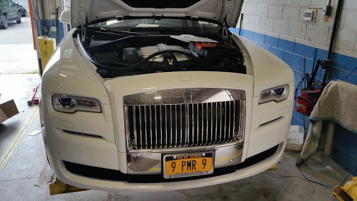 Auto Body Shop «Bi County Auto Body Inc», reviews and photos, 400 E Main St, Smithtown, NY 11787, USA