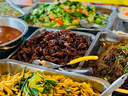 ร้านข้าวแกงเจ๊เบียบ