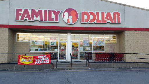 FAMILY DOLLAR, 377 Grant St, Franklin, PA 16323, USA, 