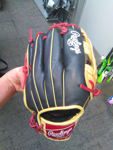 Shoe Store «Hibbett Sports», reviews and photos, 505 E Main St, Hohenwald, TN 38462, USA