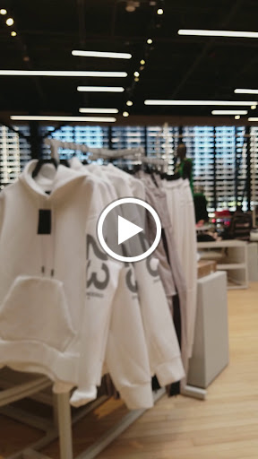 Clothing Store «Nike Lenox», reviews and photos, 3393 Peachtree Rd, Atlanta, GA 30326, USA