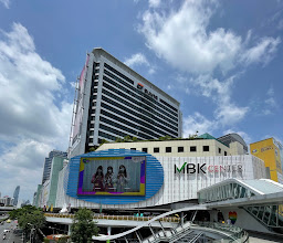 OneSiam Skywalk photo