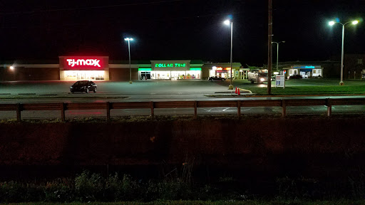 Shopping Mall «Tollgate Shopping Mall», reviews and photos, 474 S Locust St, Oxford, OH 45056, USA