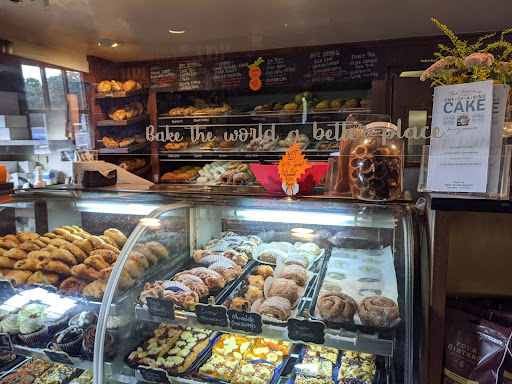 Bakery «Hole In One Bakery and Coffee Shop», reviews and photos, 4295 US-6, Eastham, MA 02642, USA