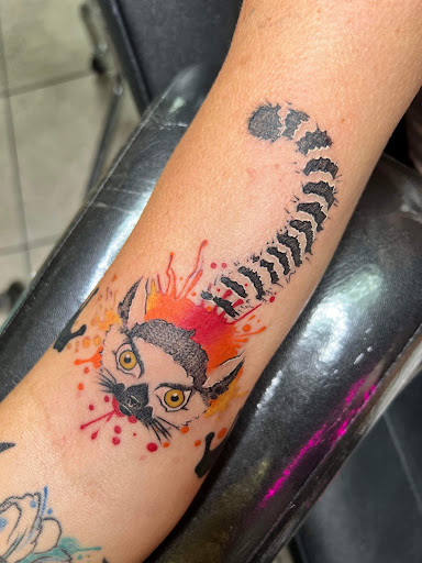 Tattoo Shop «Body Expressions Tattoo Studio», reviews and photos, 406 E Kingsbury St, Seguin, TX 78155, USA