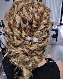 Creative Touches Hair Salon - Photo 3 - Car repair in St. Petersburg, FL, St. Petersburg