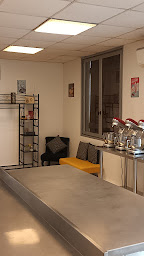 Photo n°1 de C TROP CLASS à Solliès-Ville ()