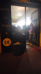 Photo n°24 de Regal Pizza Compiegne à Compiègne ()