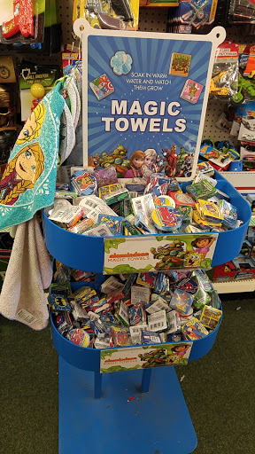 Dollar Store «Dollar Tree», reviews and photos, 520 Pacific Hwy W, Junction City, OR 97448, USA