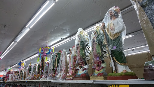 Thrift Store «Thrift & Dollar Mart», reviews and photos, 1915 E Park Row Dr, Arlington, TX 76010, USA