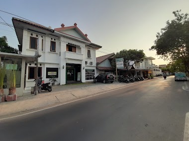 Rumah Bersalin Kaharunia