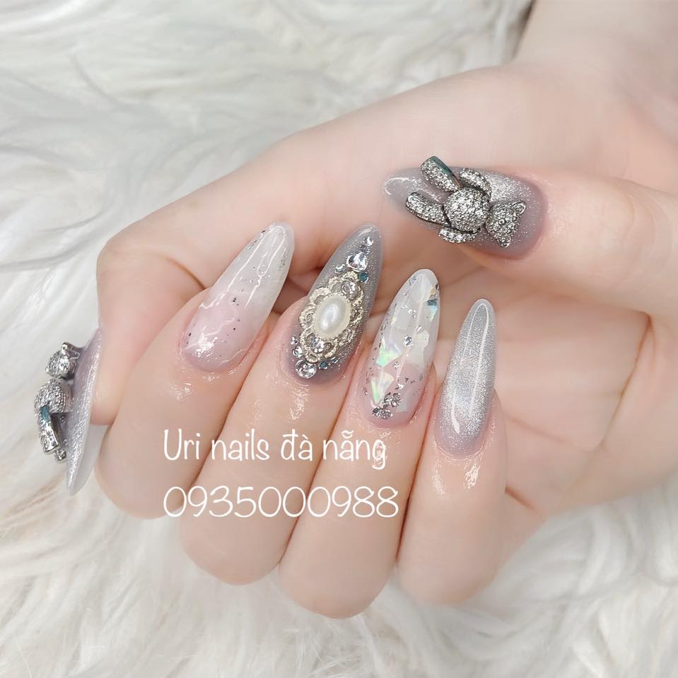 Uri Nail