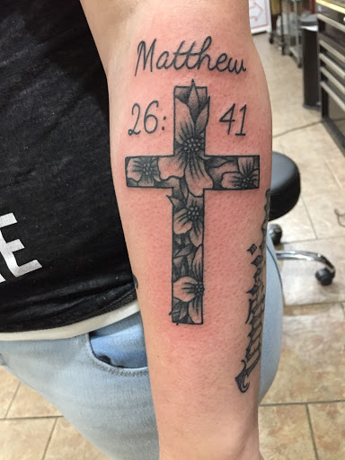 Tattoo Shop «The Rusty Needle Tattoo», reviews and photos, 1270 Harkrider St, Conway, AR 72032, USA