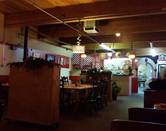 Chinese near Wheels Motel