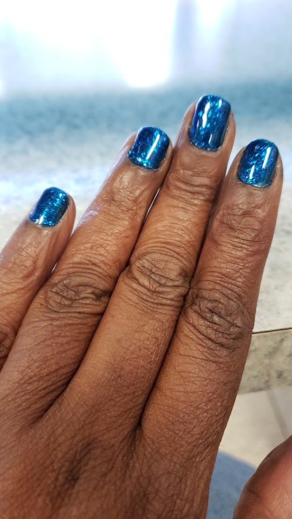 V & N Nails 27870