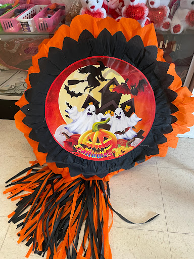 Florist «Davany Flowers & Pinatas», reviews and photos, 522 Cupples Rd, San Antonio, TX 78237, USA