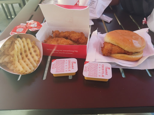 Fast Food Restaurant «Chick-fil-A», reviews and photos, 26792 Portola Pkwy, Foothill Ranch, CA 92610, USA