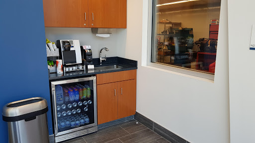 Auto Repair Shop «MasterWorks Automotive», reviews and photos, 1789 S Taylor Rd, Cleveland Heights, OH 44118, USA