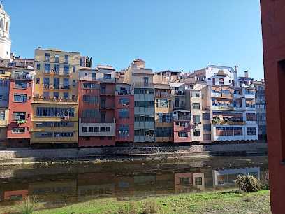 Fuente a Jacint Verdager – Girona