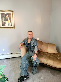 Roberto style unisex - Photo 5 - Car repair in Waterbury, CT, Waterbury