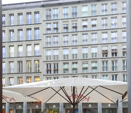 Berlin Eye Clinic | Dr. med. Bilal Chamat photo