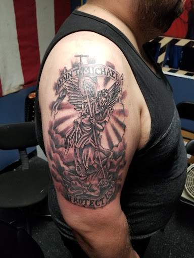 Tattoo Shop «Drop Dead Tattoo LLC», reviews and photos, 39065 Center Ridge Rd, North Ridgeville, OH 44039, USA