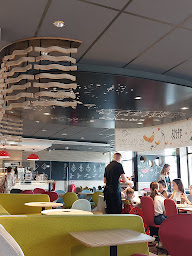 Photo n°45 de McDonald's à Saint-Jouan-des-Guérets ()