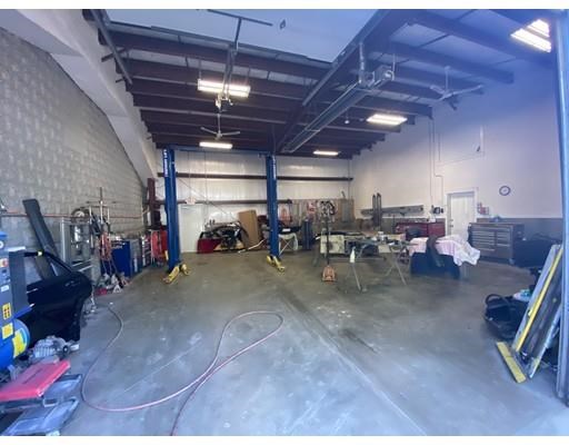 Auto Body Shop «Liberty Auto Body», reviews and photos, 30 Westminster St, Bellingham, MA 02019, USA