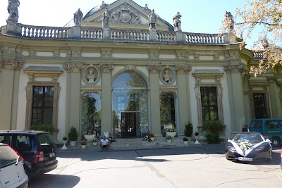 Photos of Savoy Castle