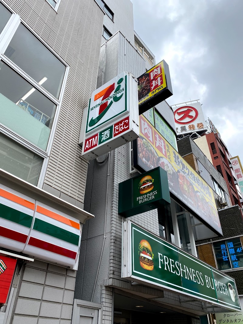 セブン イレブン 新大久保駅西店 東京都新宿区百人町 コンビニエンスストア コンビニ グルコミ