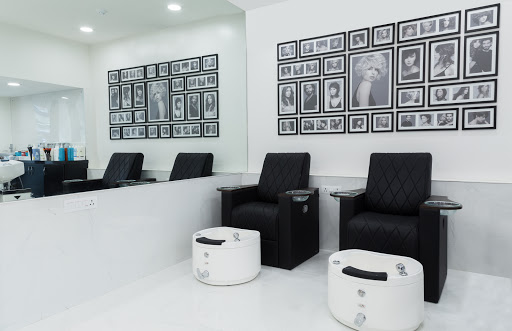 Jean-Claude Biguine Salon & Spa, Chembur