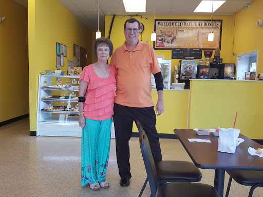 Donut Shop «Daylight Donuts», reviews and photos, 1105 Southview Ln #114, Tuscaloosa, AL 35405, USA